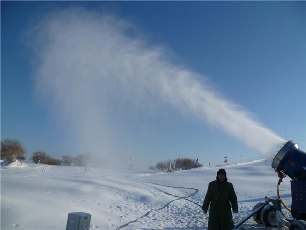 造雪機發(fā)展過程